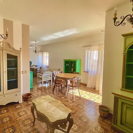 Apartment La Casa Di